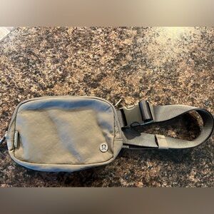 Lululemon Everywhere Belt Bag Grey Sage